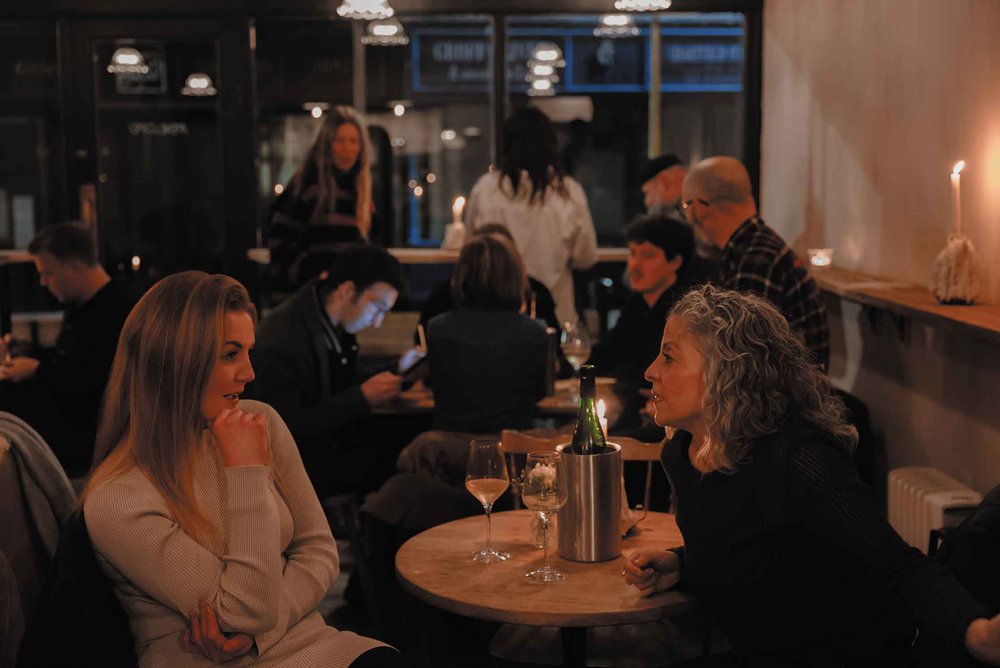 Penelope-Ramsgate-Thanet-Bars-Nightlife-14-inside-tables-people.jpg