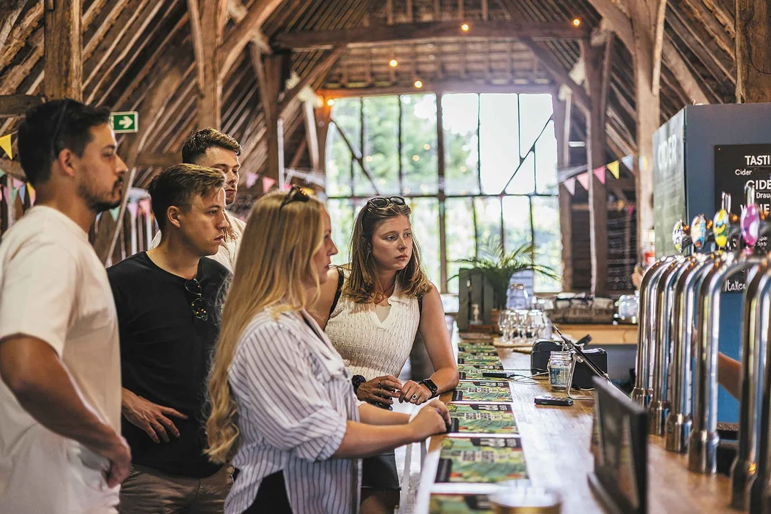 DISCOVER A WELL-KEPT LOCAL SECRET - WOOLTON FARM