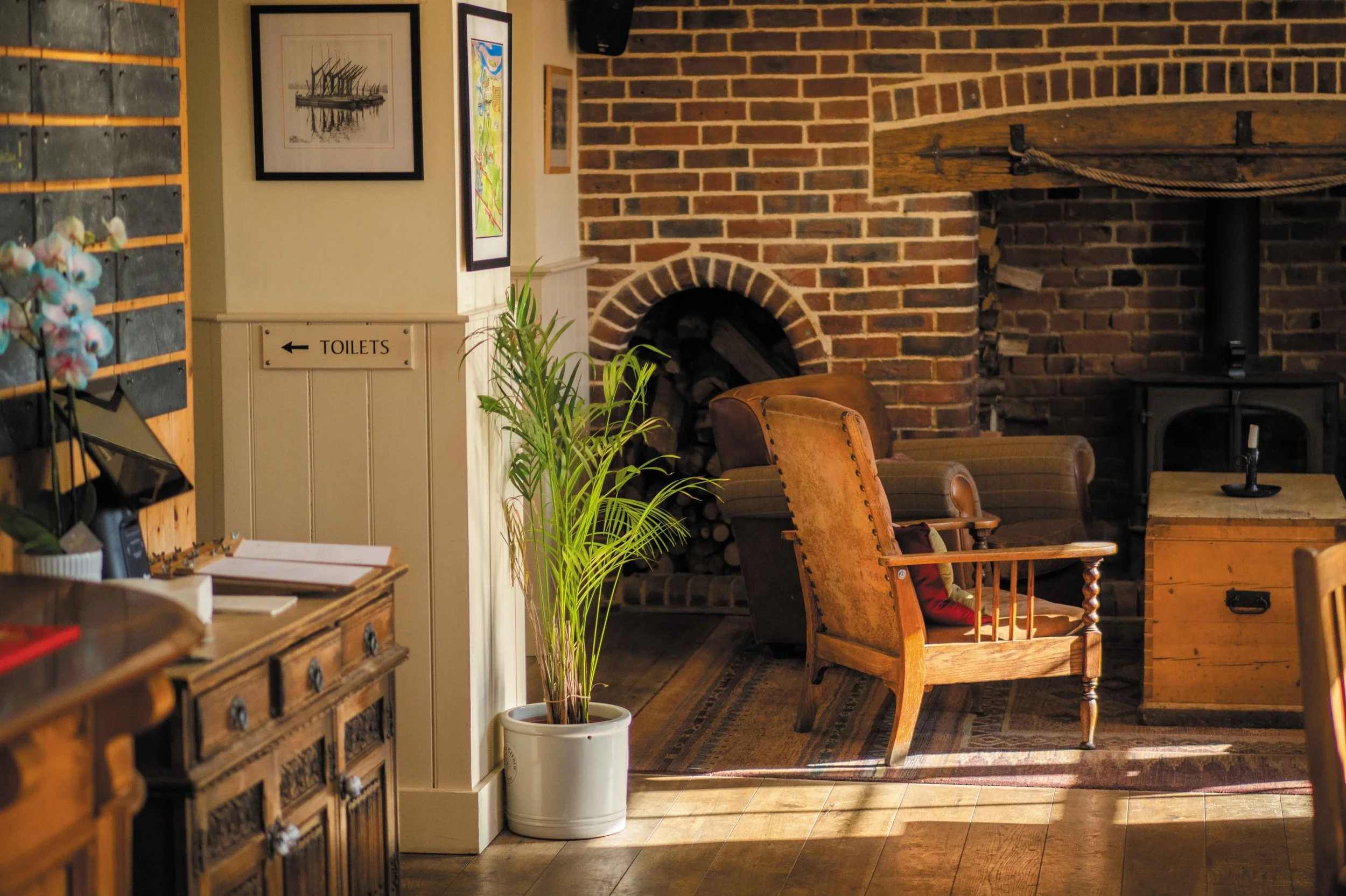 the-ship-inn-conyer-review-cene-magazine3.jpg