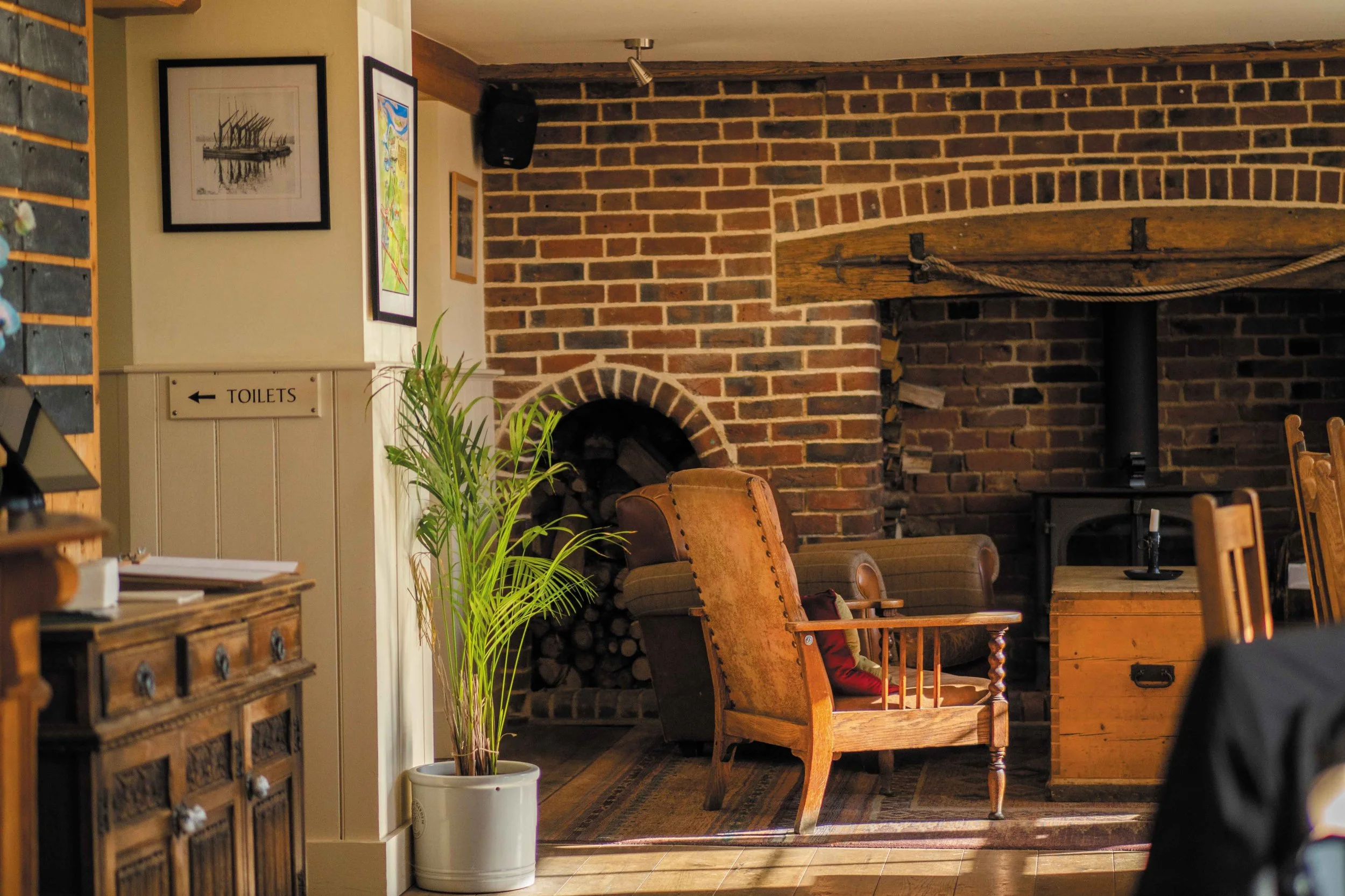 the-ship-inn-conyer-review-cene-magazine4.jpg