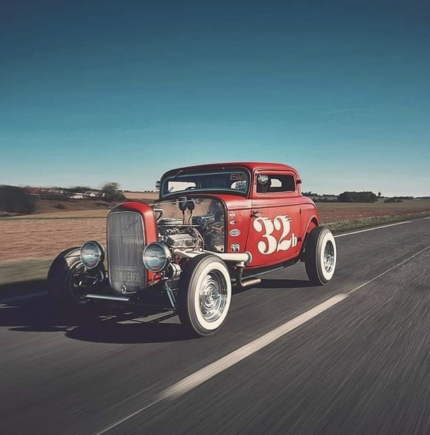 Vintage Hot Rods take centre stage at new Drag Race in Kent 