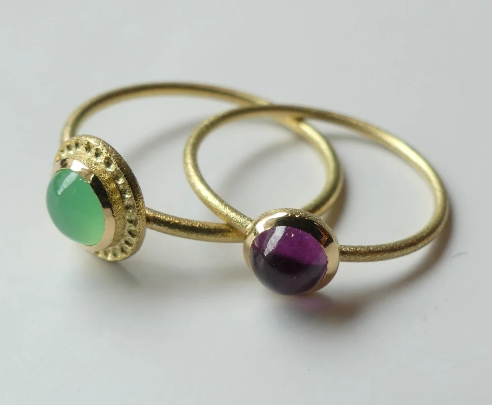 Anelli con crisoprasio e rodolite
