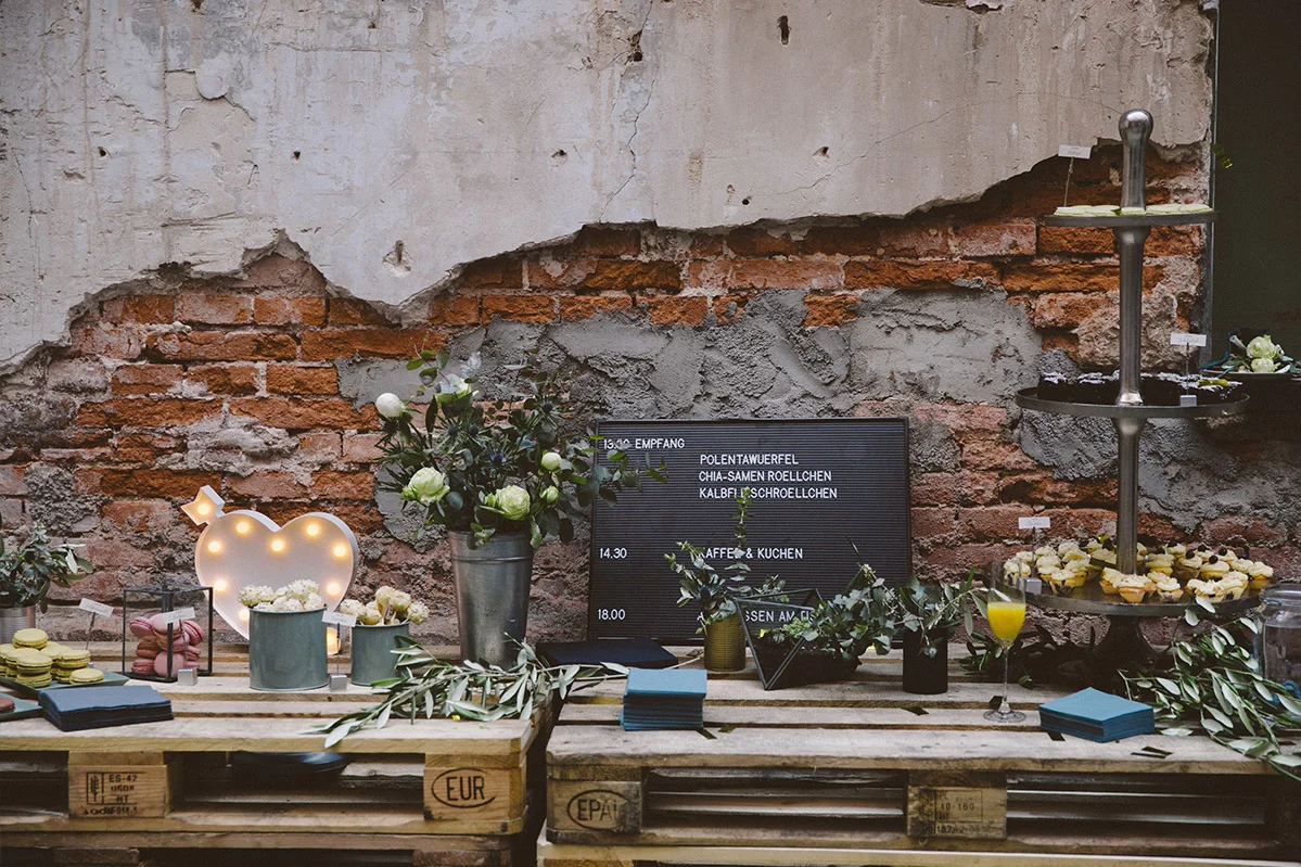 Hochzeit_Stuttgart_Schloss_Solitude_Weinhandlung_Kreis-_0053.jpg