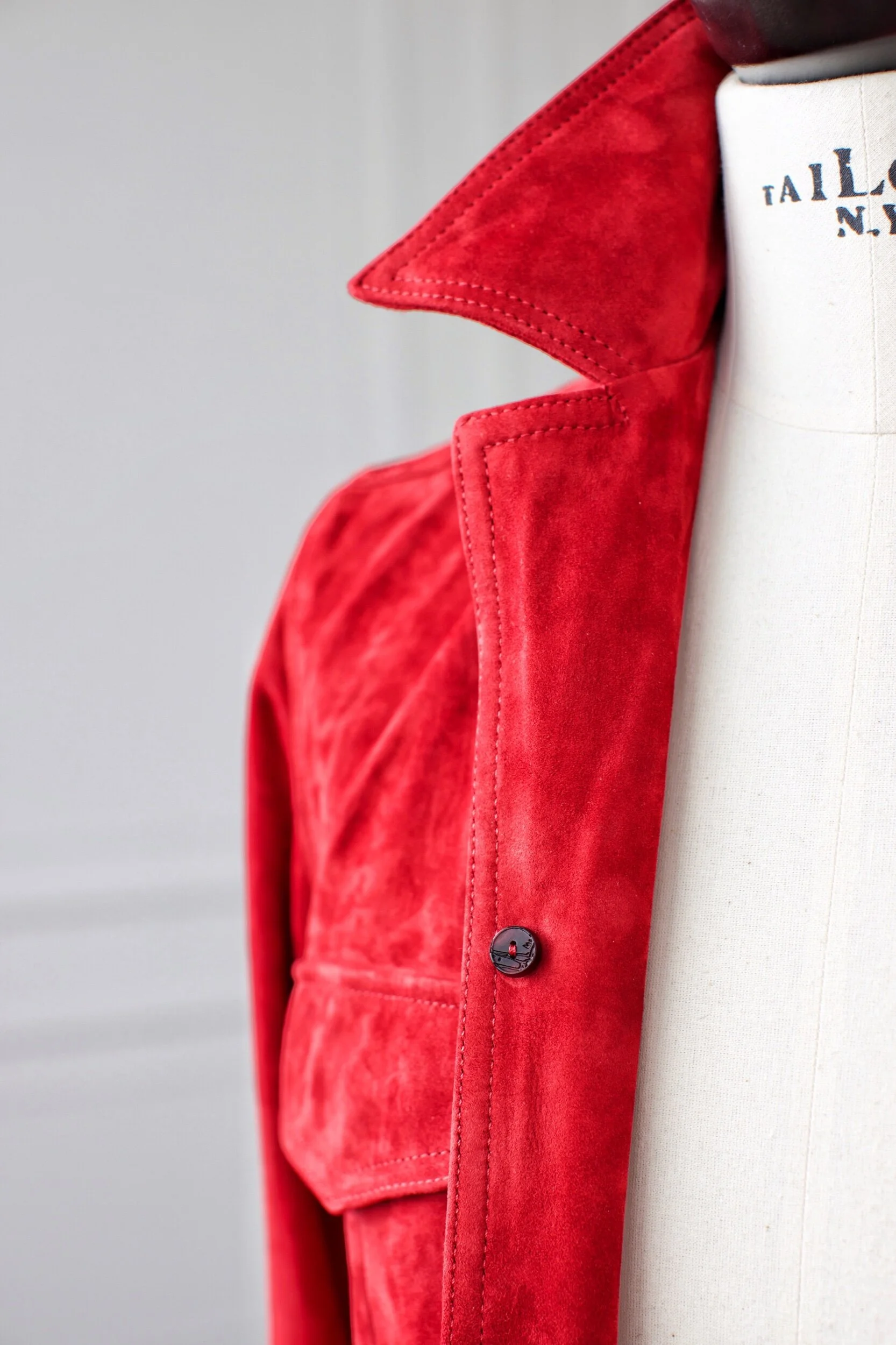 E4F05A2B-B298-4B7E-BD33-5A15E03A86C9