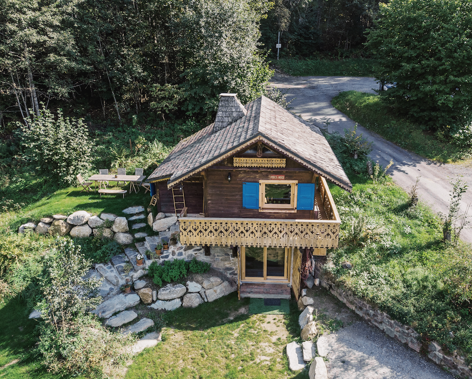 Cozy Chamonix Valley Cabin.png