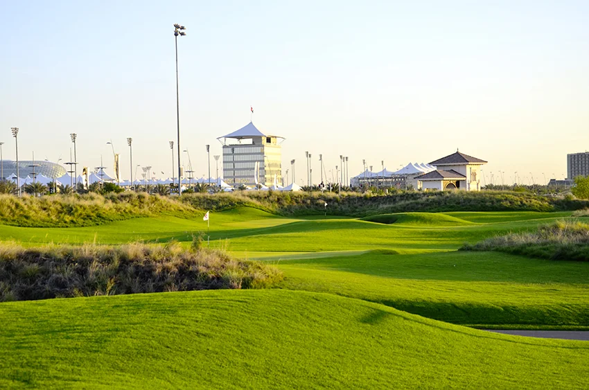 The Kyle Phillips-designed Yas Links in Abu Dhabi: More fun in less time!