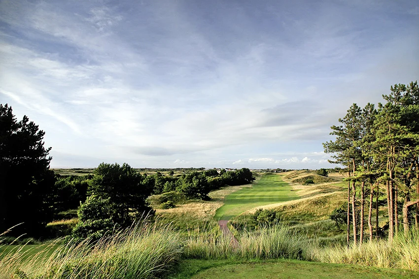 After a slightly sedate start, Hillside gains momentum. It has one of the best back-nines in the world.