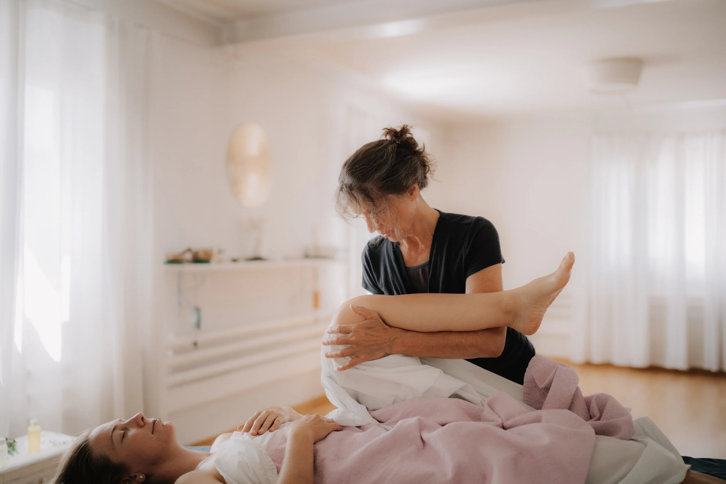 Fortbildung Esalen® Massage: Unwinding, Flow und Stille
