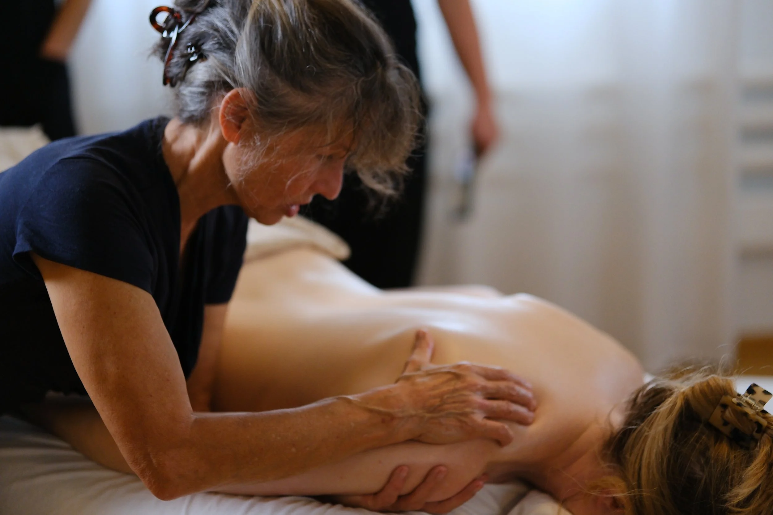 Unwinding, Flow und Stille in der Esalen® Massage