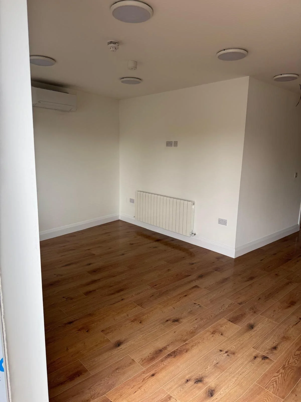 WhatsApp Image 2025-11-26 at 12.37.14_6b0dda54.jpg