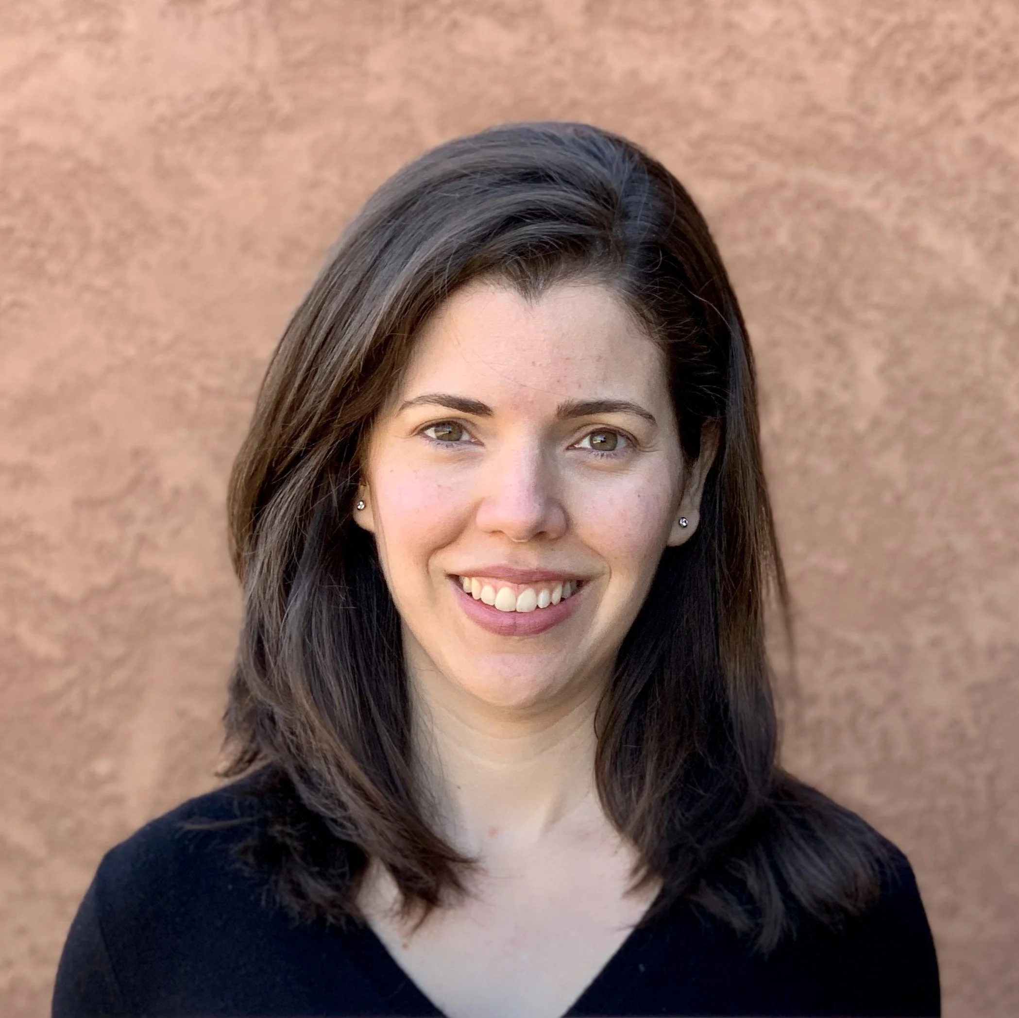 Dr. Marina Duque