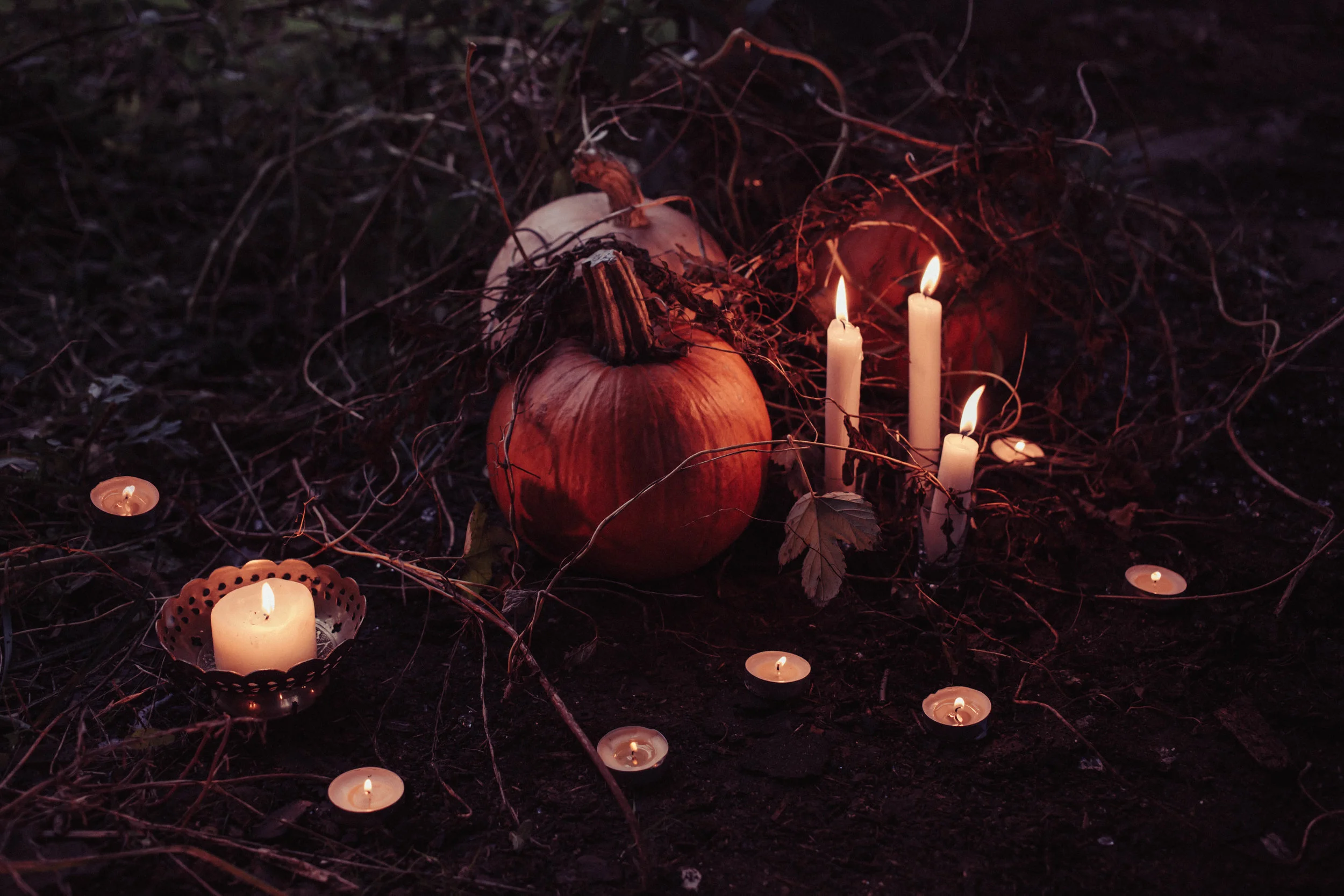 Ceremony, ritual, and Tools for Lunar Samhain and the Scorpio New Moon