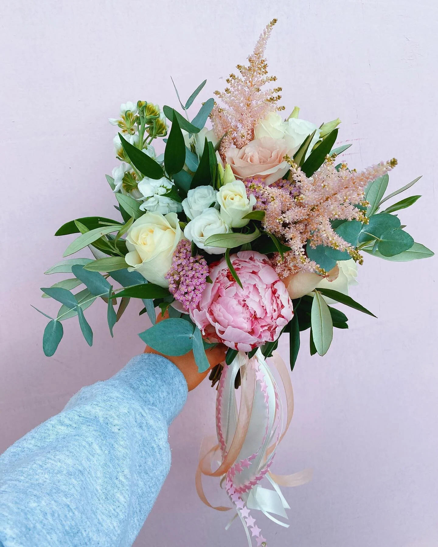 Flower Delivery Glasgow & Edinburgh Subscription, Wedding, Candles