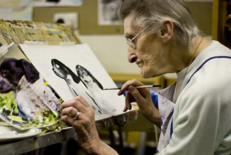 sangita_mistry_photogrphy_ jewish_lady_painting.jpg