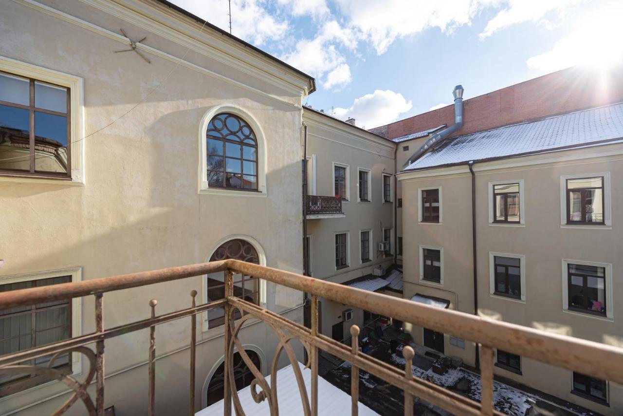 Недорогие хостелы Вильнюса_Vilnius Hostel_внутренний двор.jpg