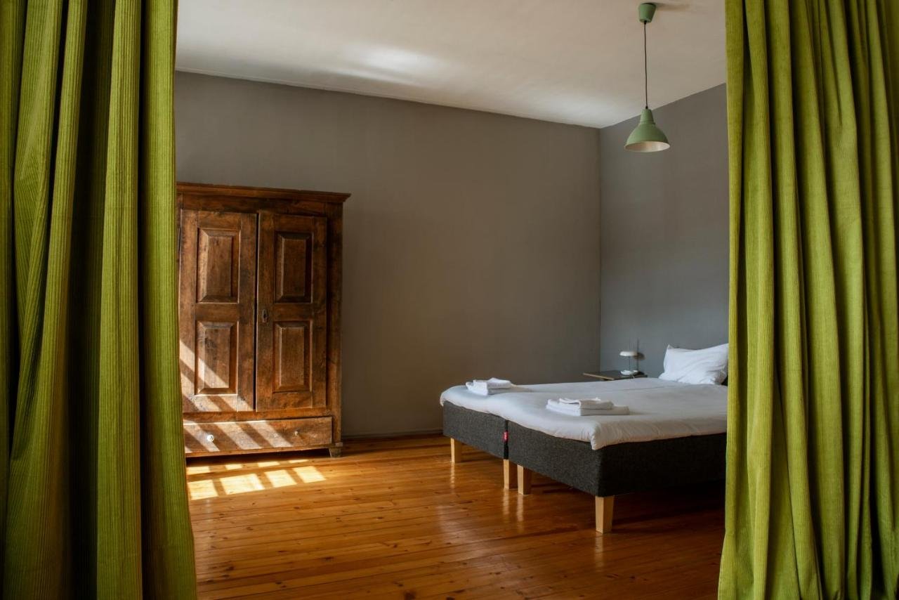 Лучшие отели 3 звезды в Вильнюсе_Bookinn B&B Escape hotel in a heart of Vilnius_классный дизайн.jpg