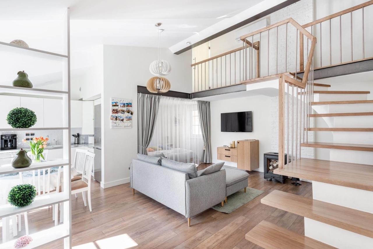 Мой рейтинг отелей 4 звезды в Вильнюсе_3 Bedroom Apartment апартаменты Vilnus_убранство.jpg