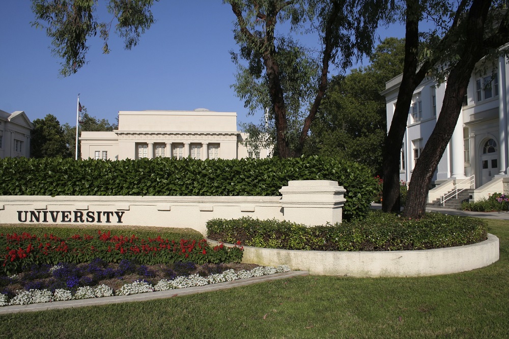 iStock_University-small.jpg