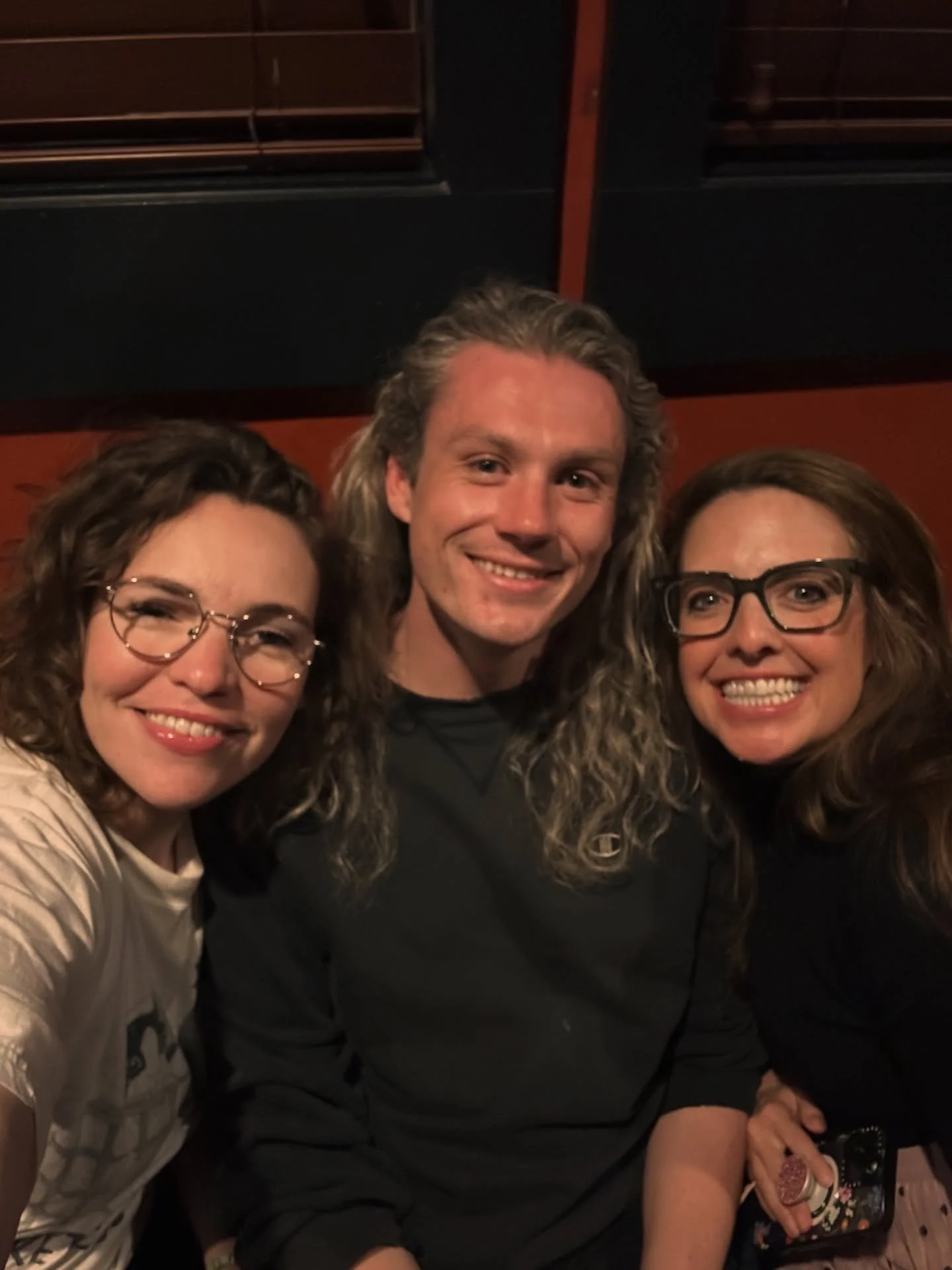 The giggle bucket part of my heart is full after this special weekend with @kendallfarrell and @bethstelling at @thecomedyclubatduckworths