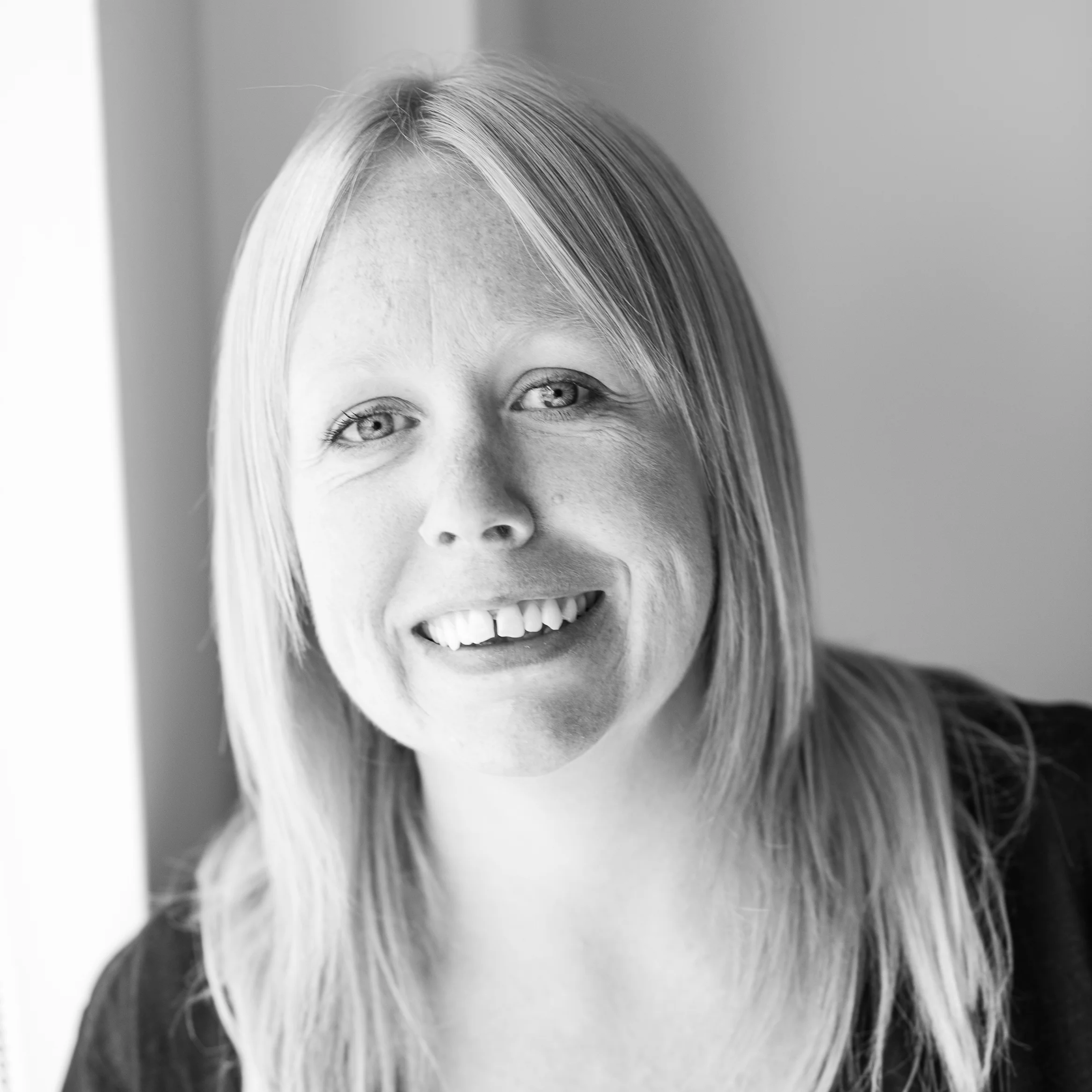 Laura Lambert Email : hello@lauralambert.co.uk Phone : 01323 348004 | 07746 897576 www.lauralambert.co.uk