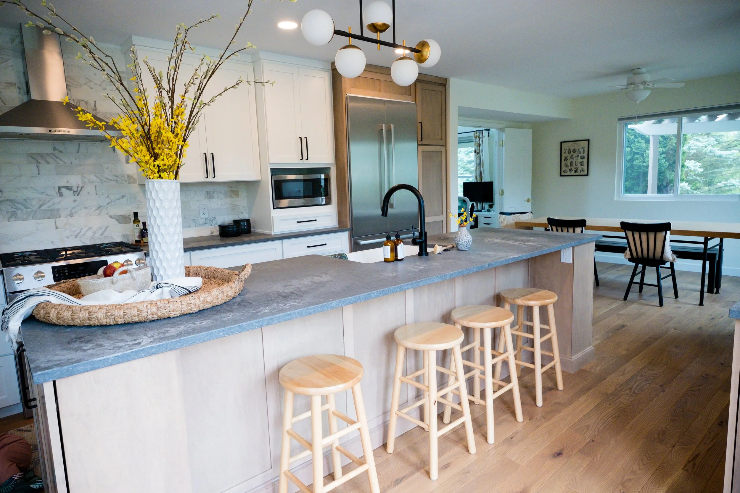 8464 Parkridge Kitchen and Fireplace-80.jpg