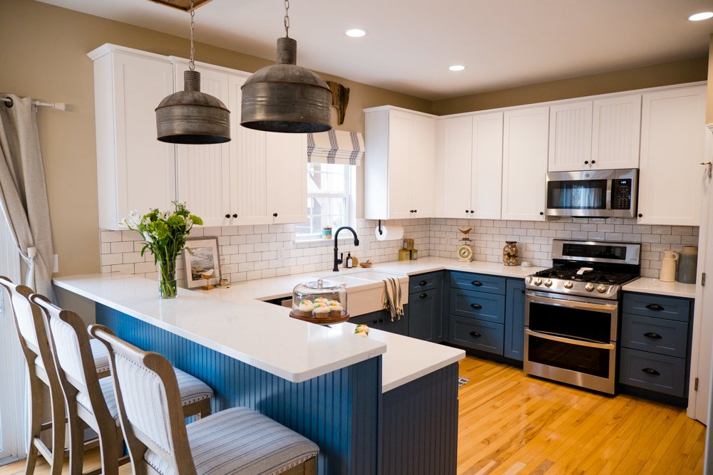 9163 Sundance Trl Kitchen WEB-39-COVER PHOTO.jpg