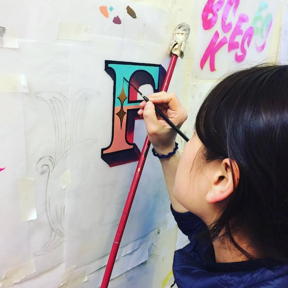 b ngs-signsmiths-carvnival-letters-learn-to-paint-letters-london-019.jpg