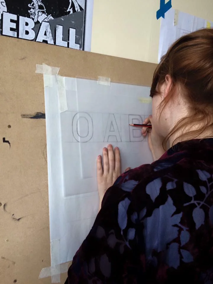 Chloe-Garrett-signwriting-for-the-first-time-in-London-5.jpg