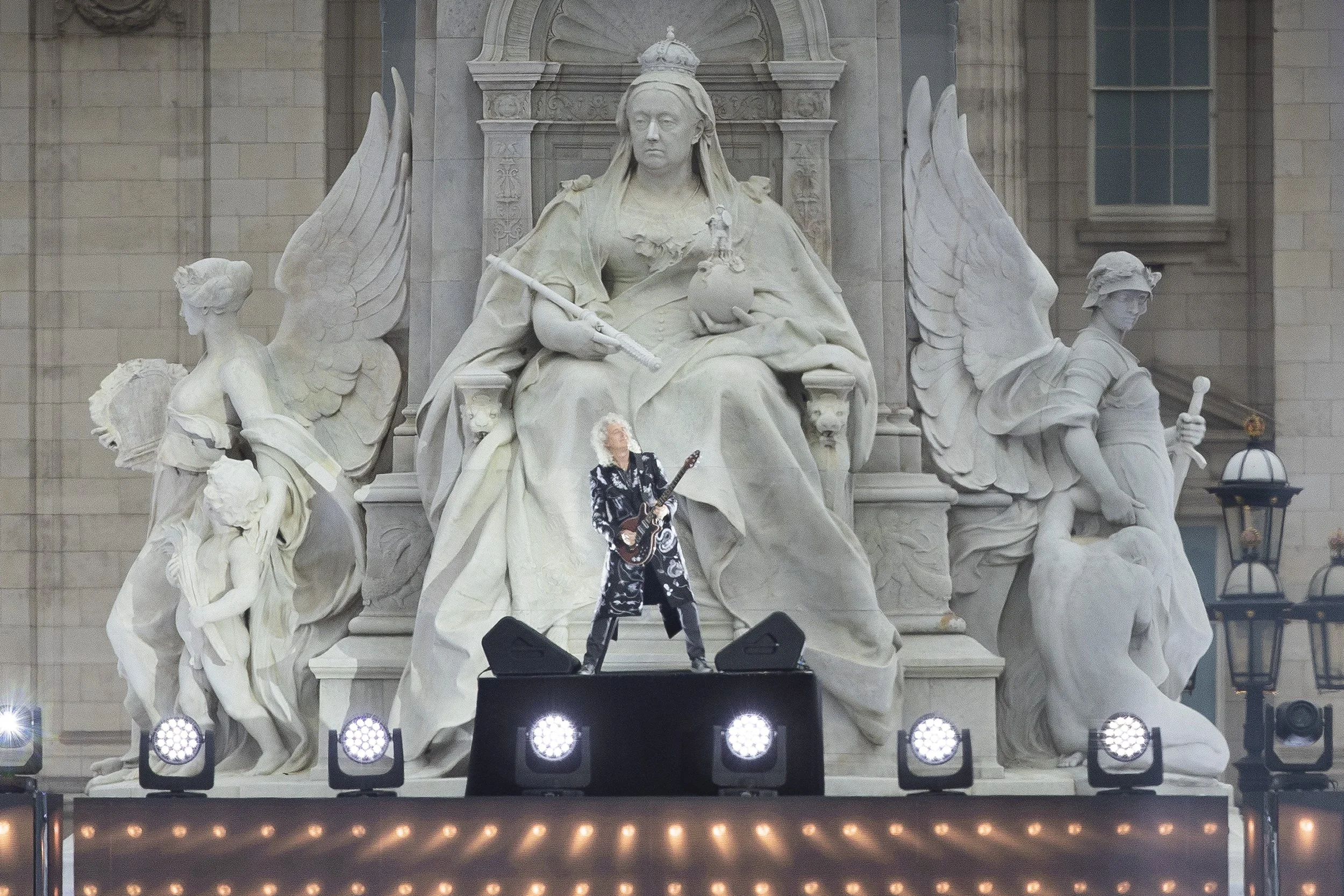 Dr Brian May performs at the Platinum Jubilee.