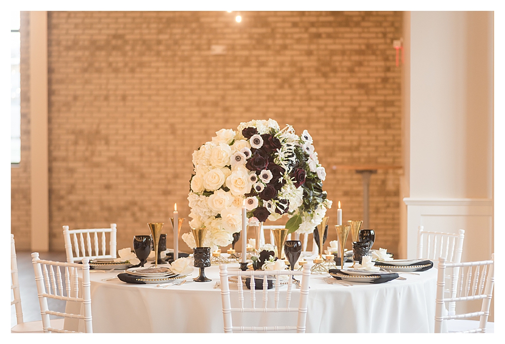 Elegant Black and White Winter Rooftop Wedding_0722.jpg