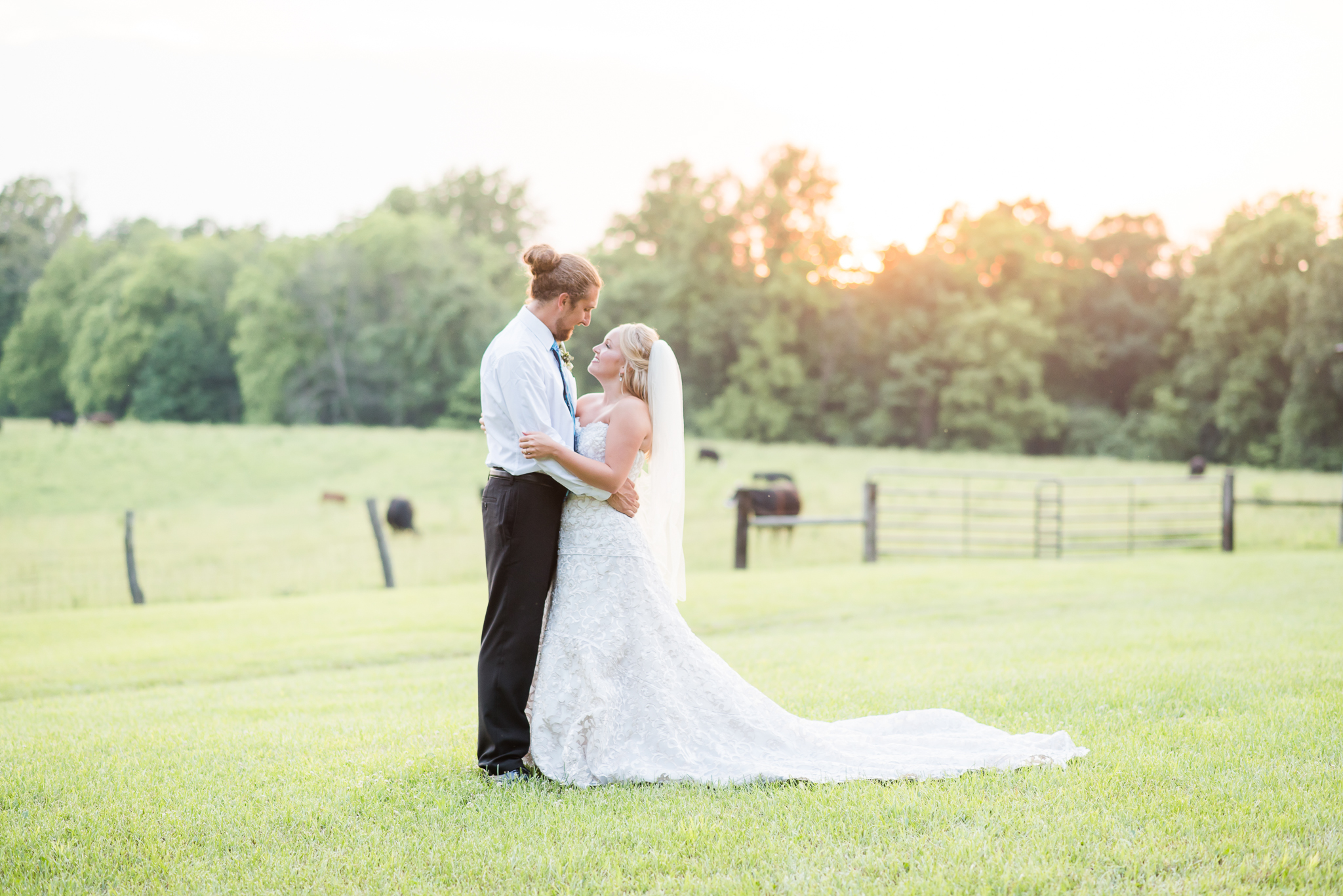 Why you need sunset photos on your wedding day-3.jpg