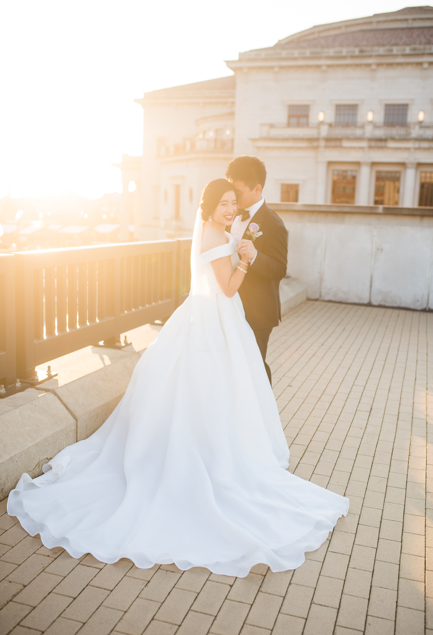 Why you need sunset photos on your wedding day-10.jpg