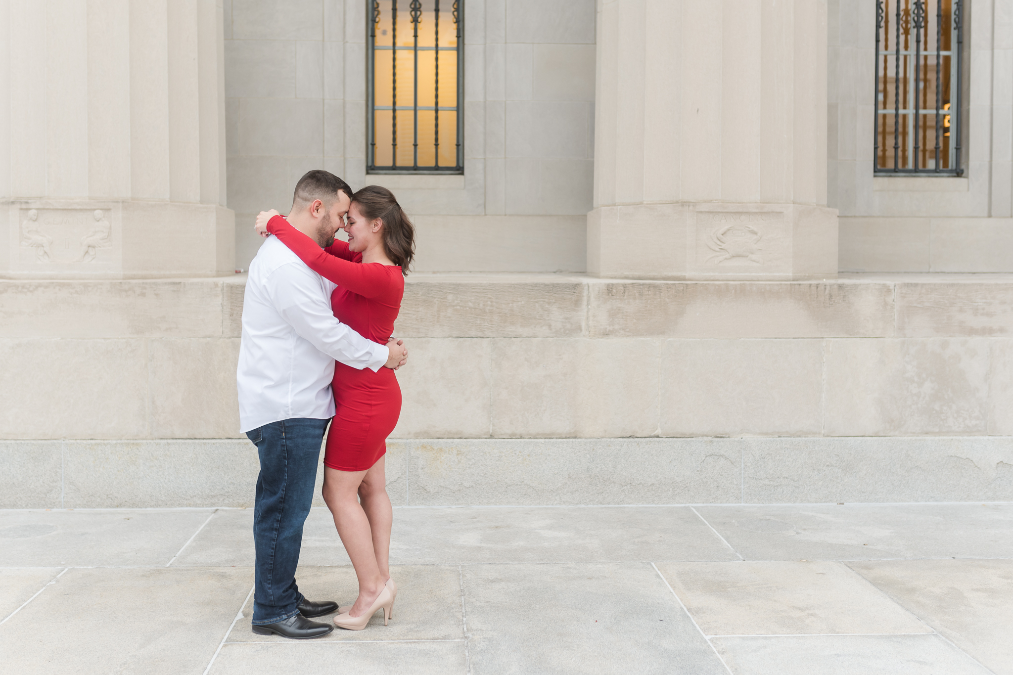 Downtown Indianapolis Engagement Session-6.jpg