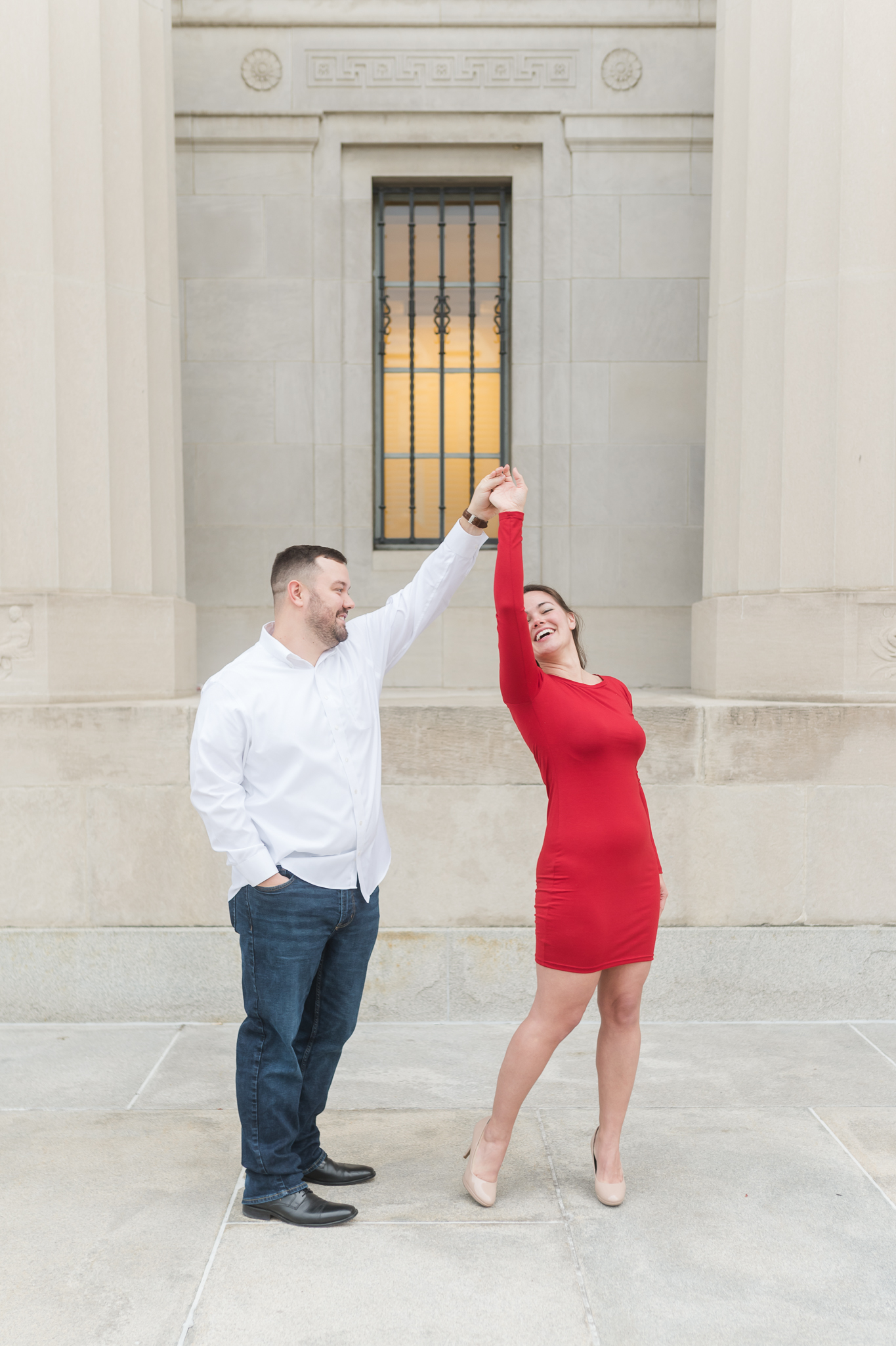 Downtown Indianapolis Engagement Session-11.jpg
