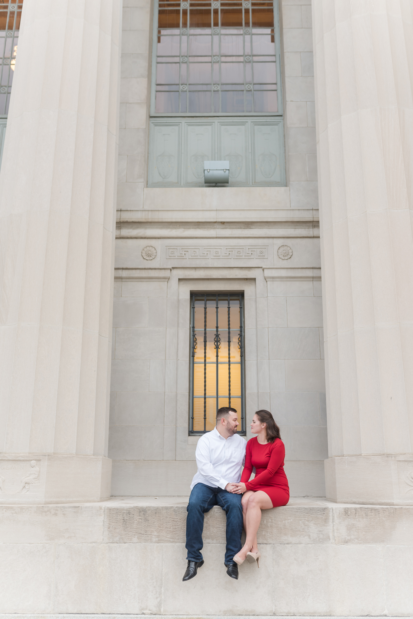 Downtown Indianapolis Engagement Session-15.jpg