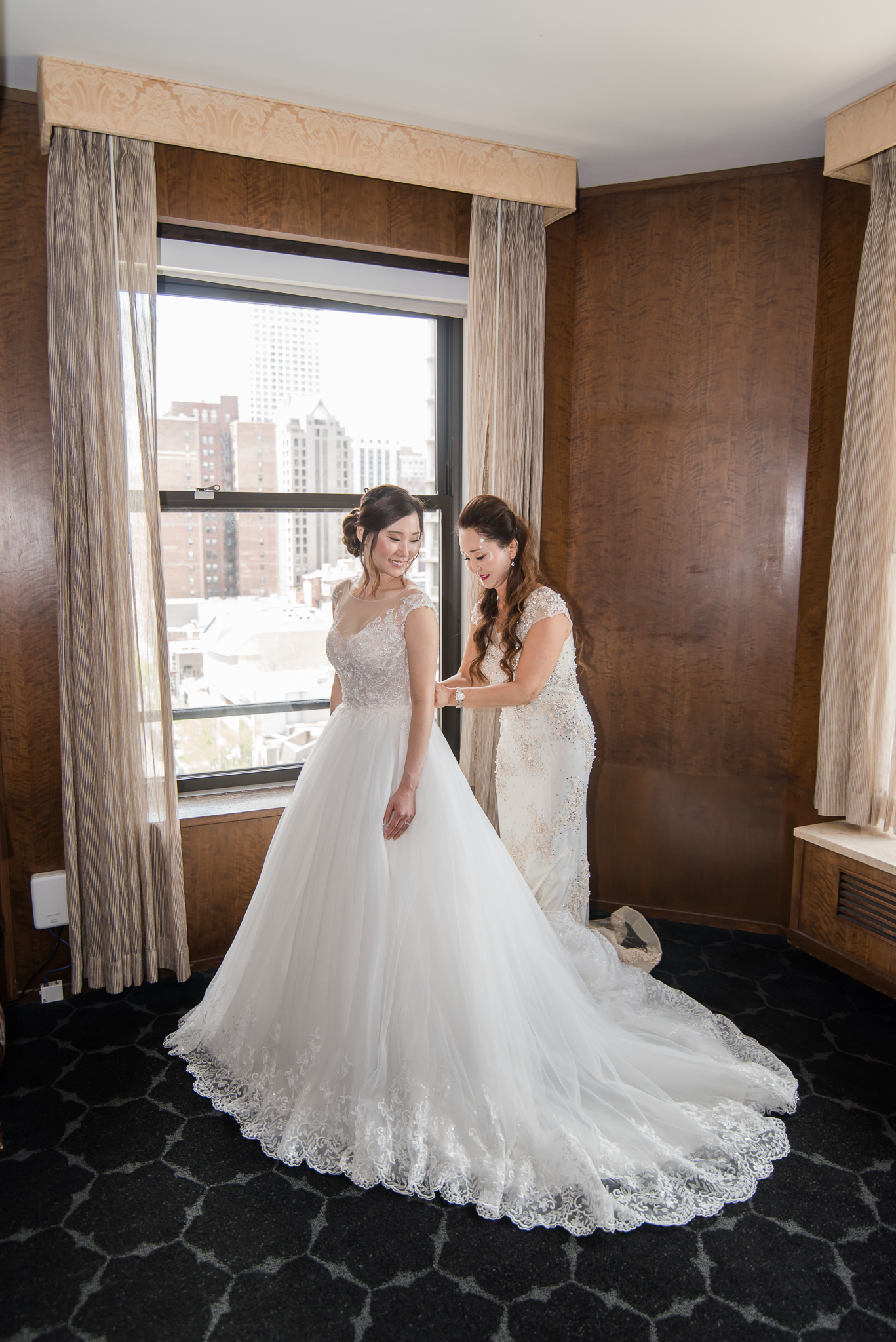 Downtown Chicago Wedding Photographer-45.jpg