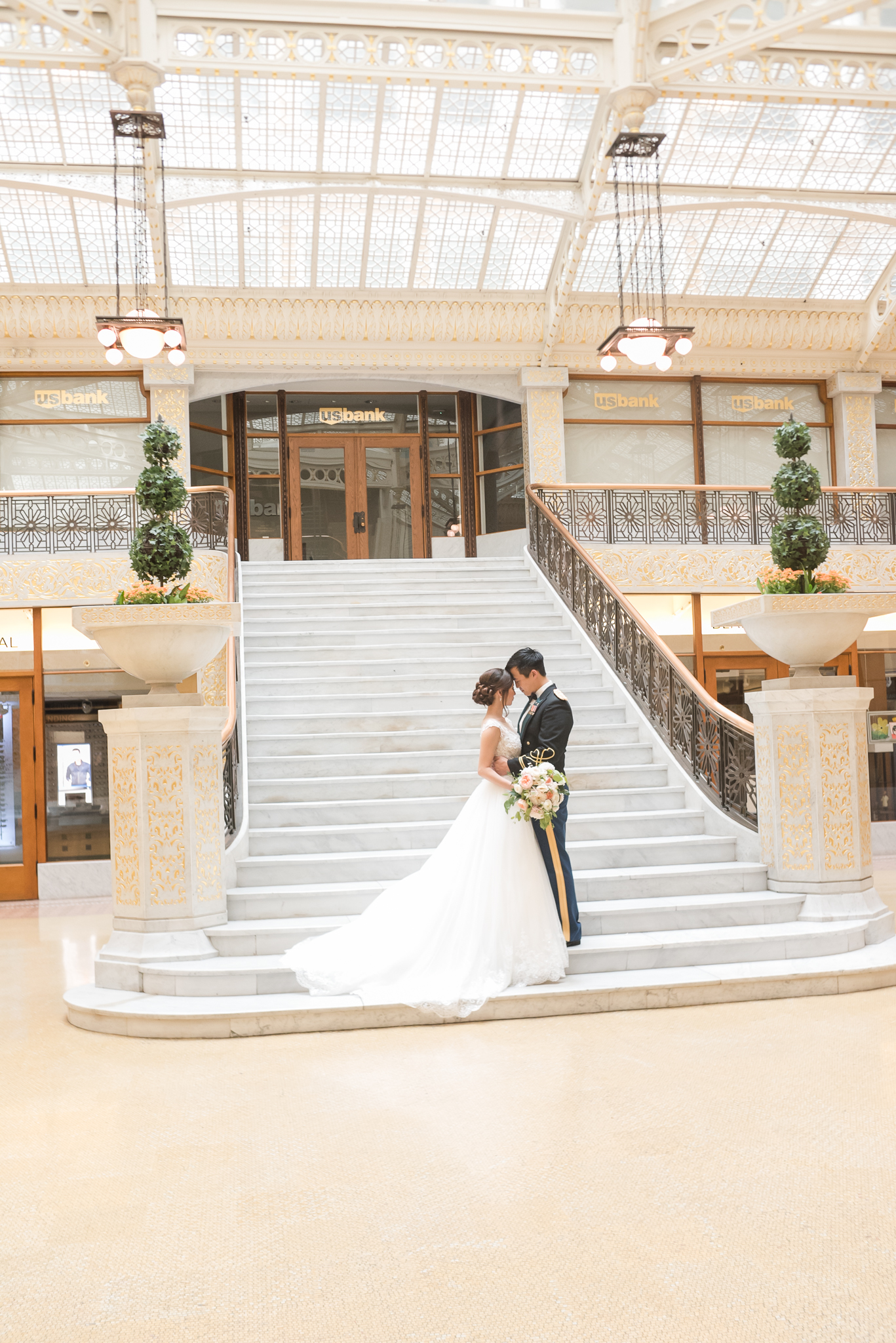 Downtown Chicago Wedding Photographer-120.jpg