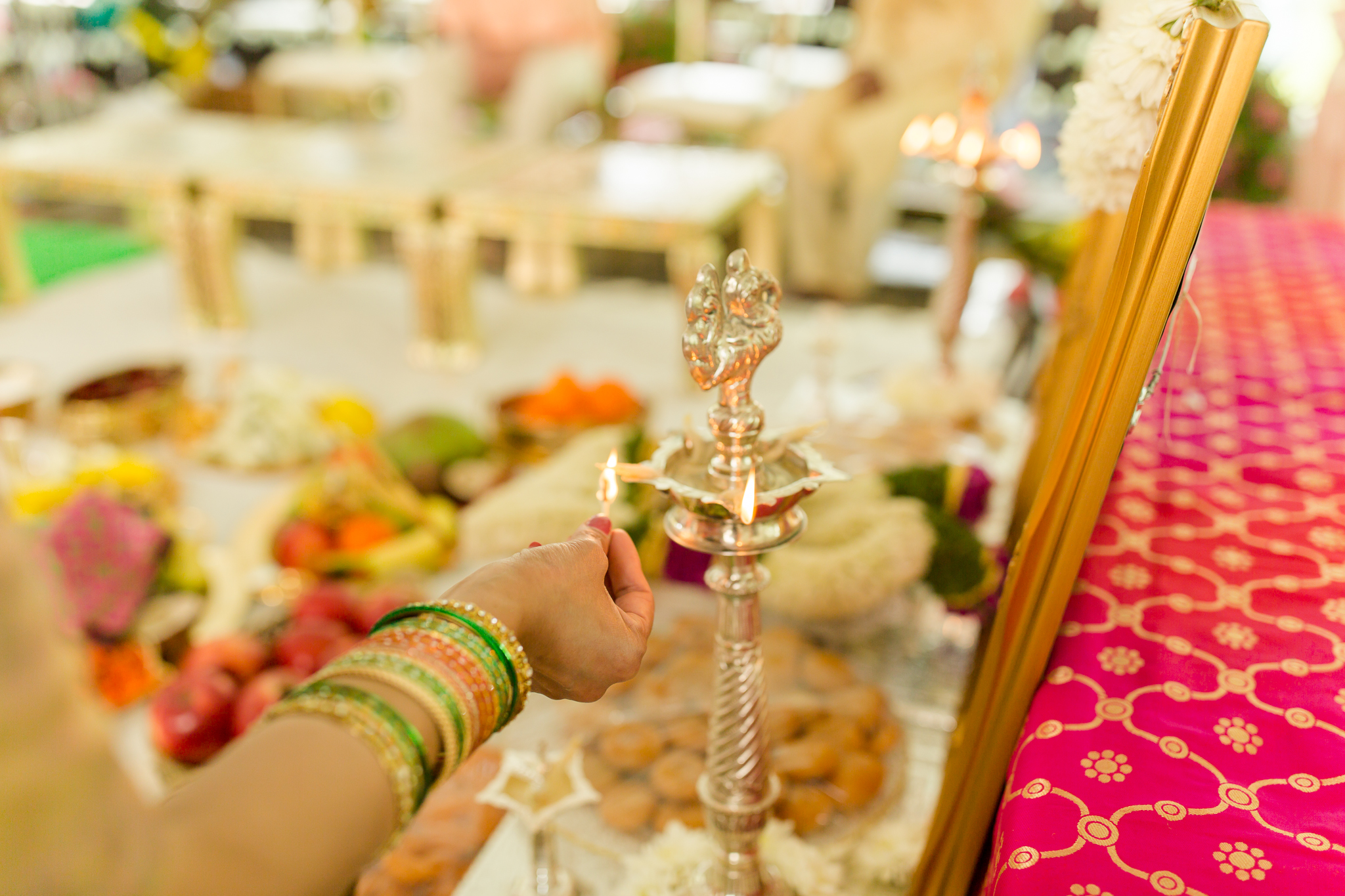 Chicago Hindu Wedding Photographer-63.jpg