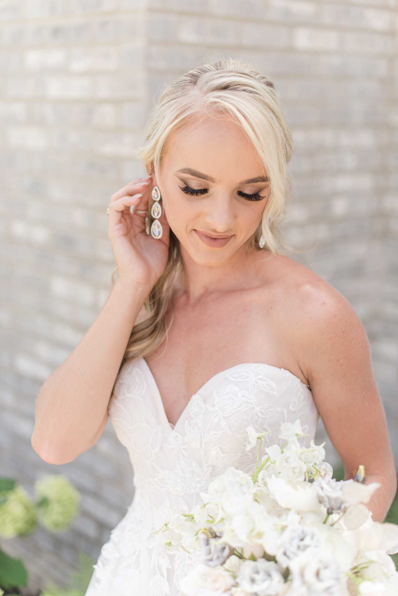 Bridal Portraits at Iron and Ember Carmel Indiana9201.jpg