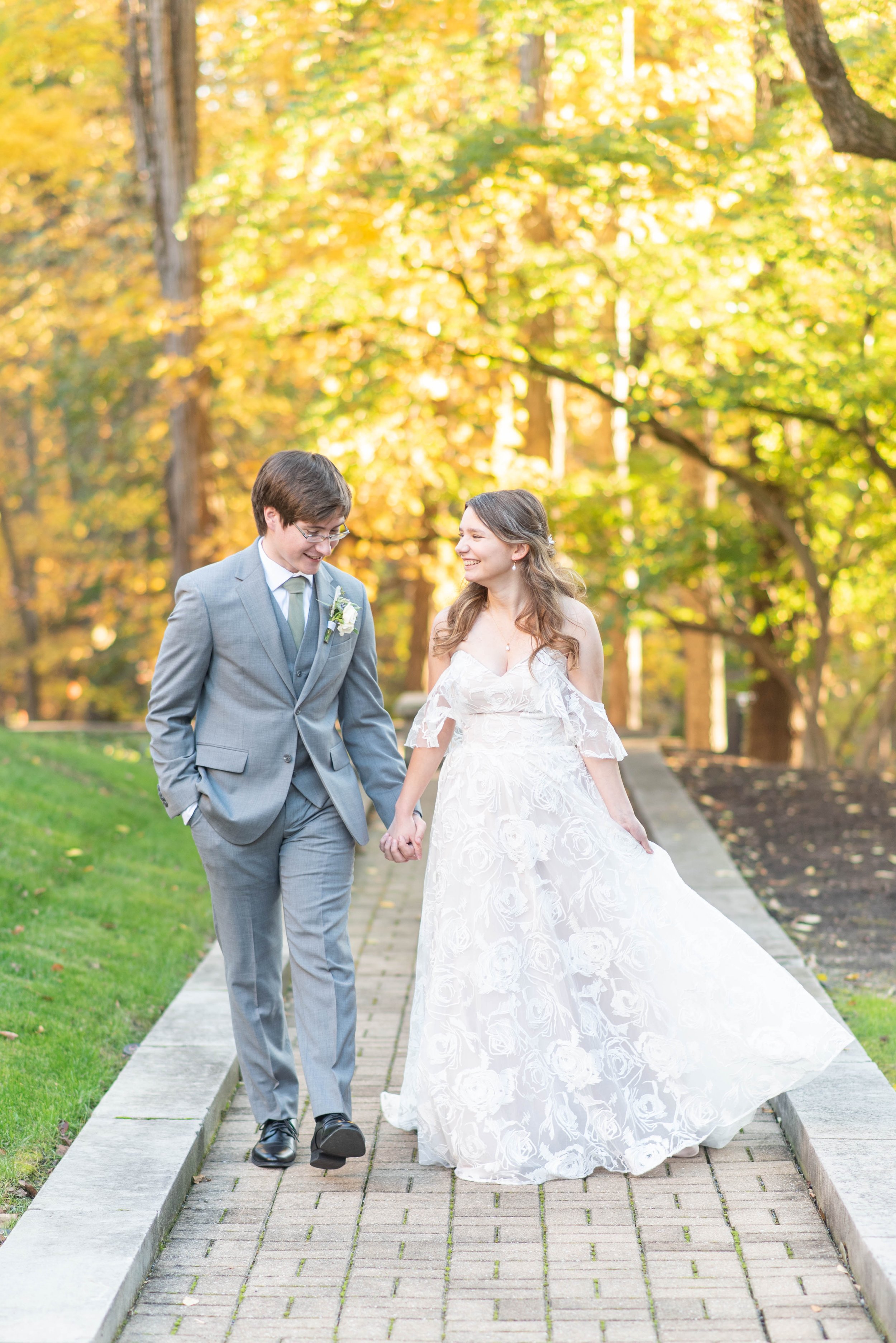 Indoor Fall Wedding at Laurel Hall-7625.jpg