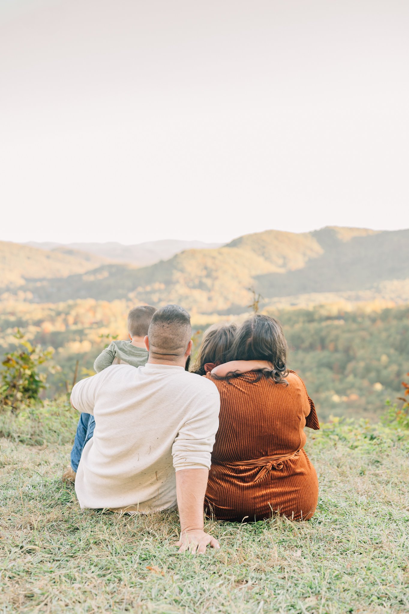 Blue Ridge PArkway Family Photos-3017.jpg