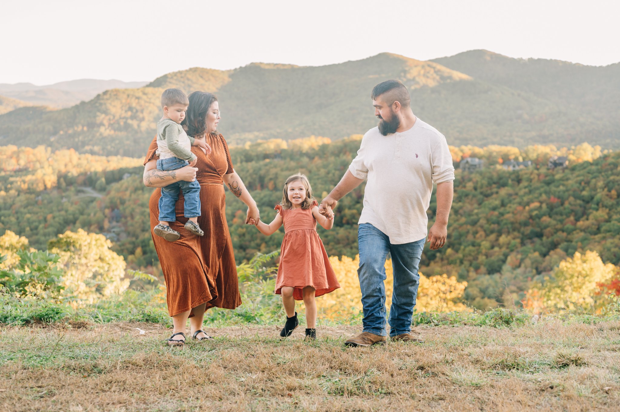 Blue Ridge PArkway Family Photos-3374.jpg