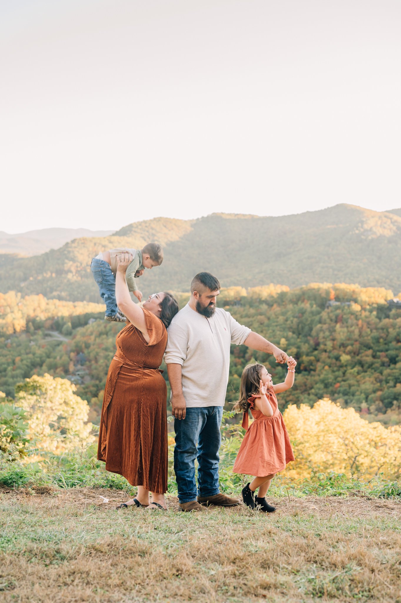 Blue Ridge PArkway Family Photos-3408.jpg