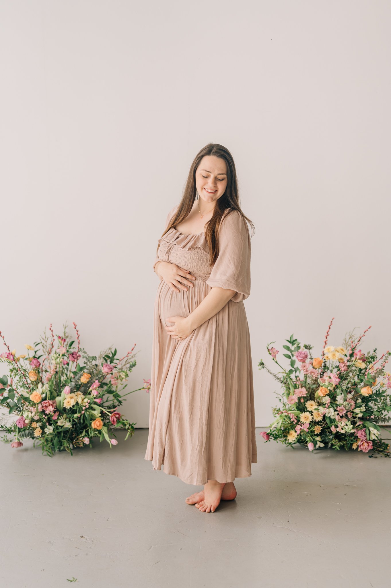 studio mommy and me maternity photos in Greenville, South Carolina-1890.jpg