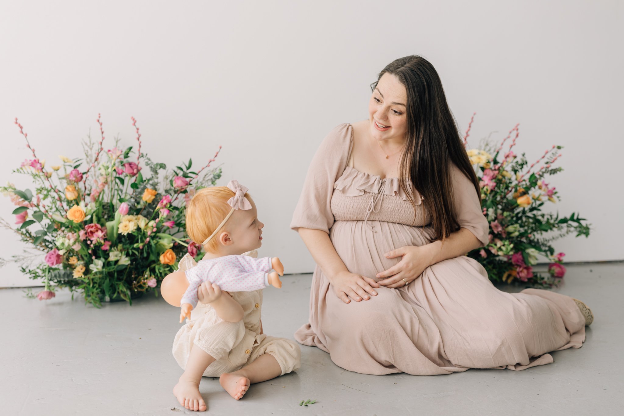 studio family maternity photos with flowers in Greenville, South Carolina-0763.jpg