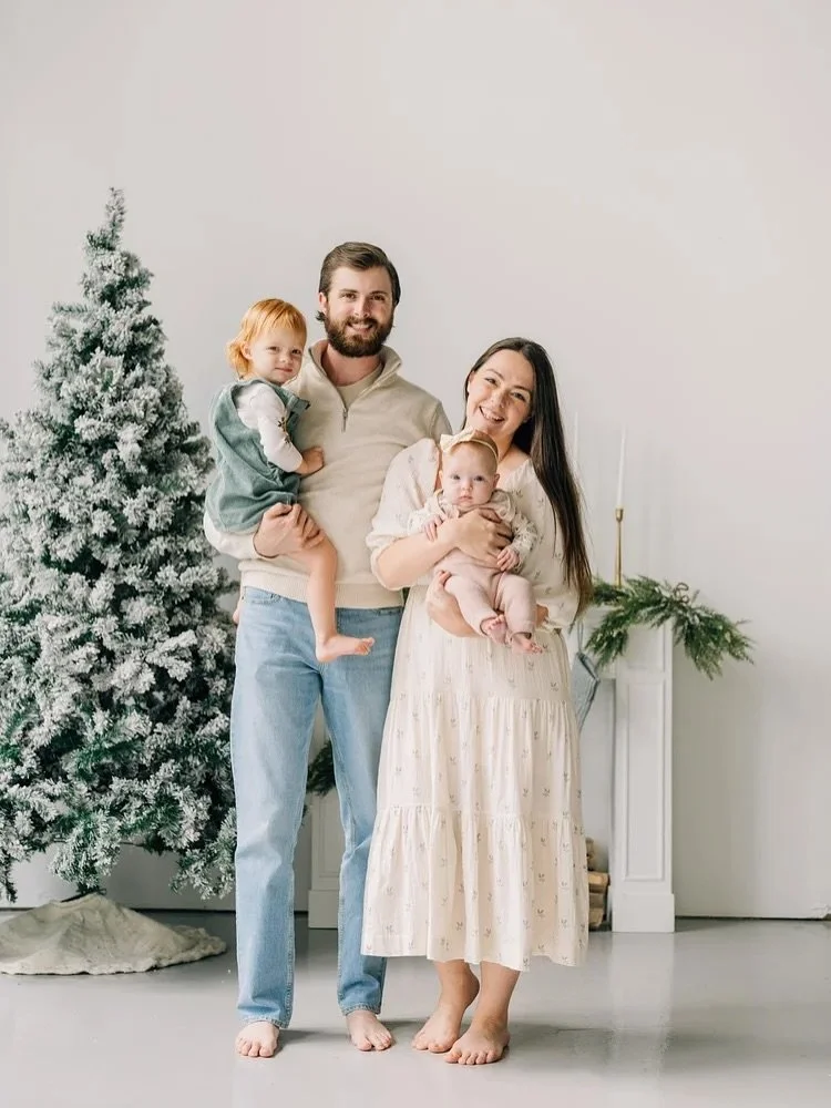 My Greenville Christmas mini sessions are filling up so fast! Comment &ldquo;Christmas&rdquo; and I&rsquo;ll send you the link to save your spot!