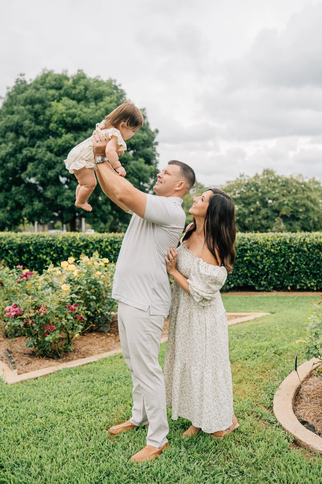 Shaw Rose Garden Family Photos in Downtown Greenville