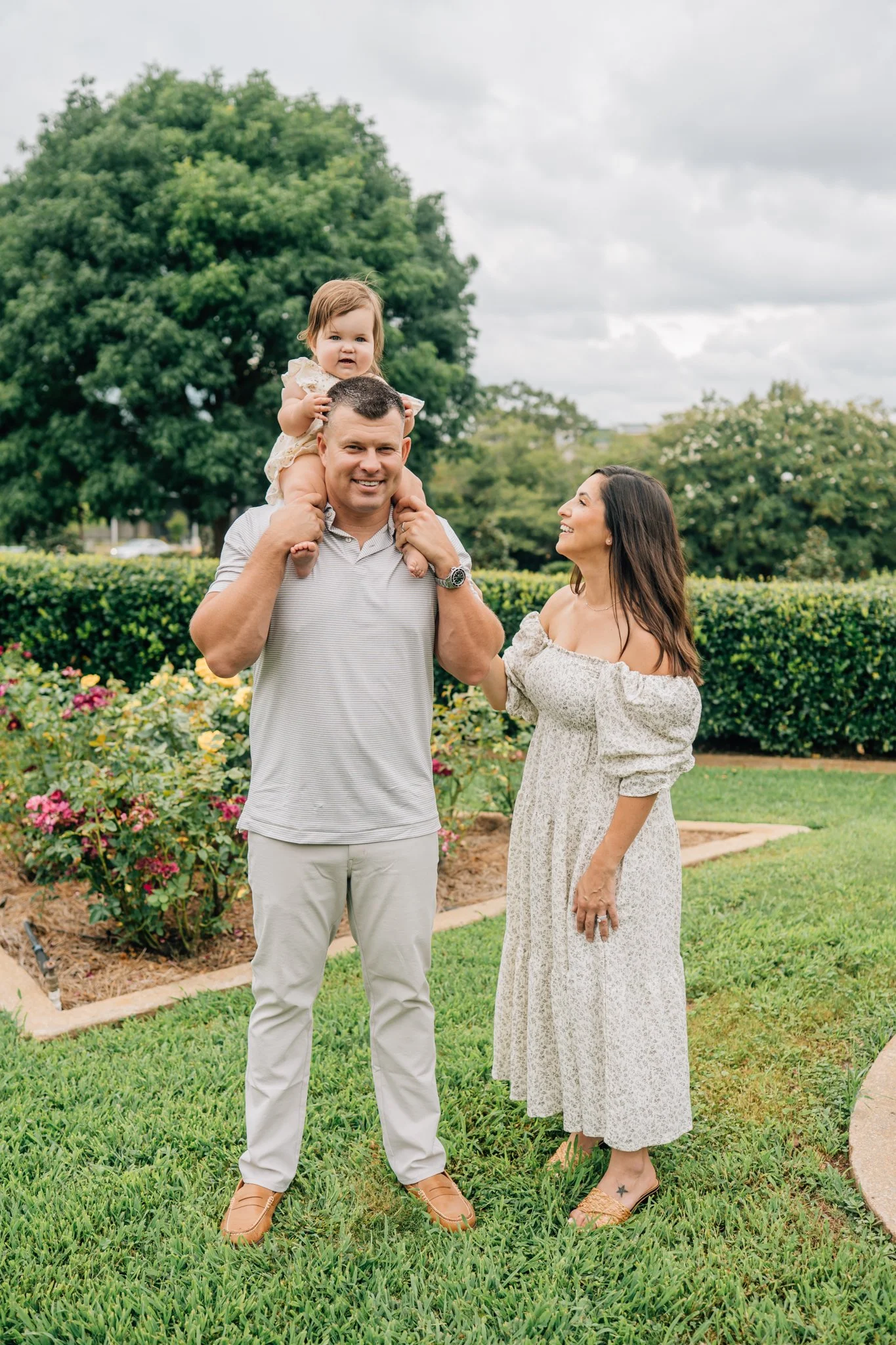 Shaw Rose Garden Family Photos in Downtown Greenville