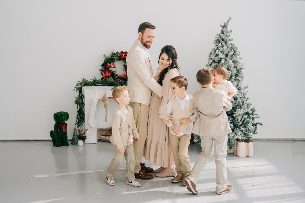Best Holiday Mini Session Photographers in Greenville, SC