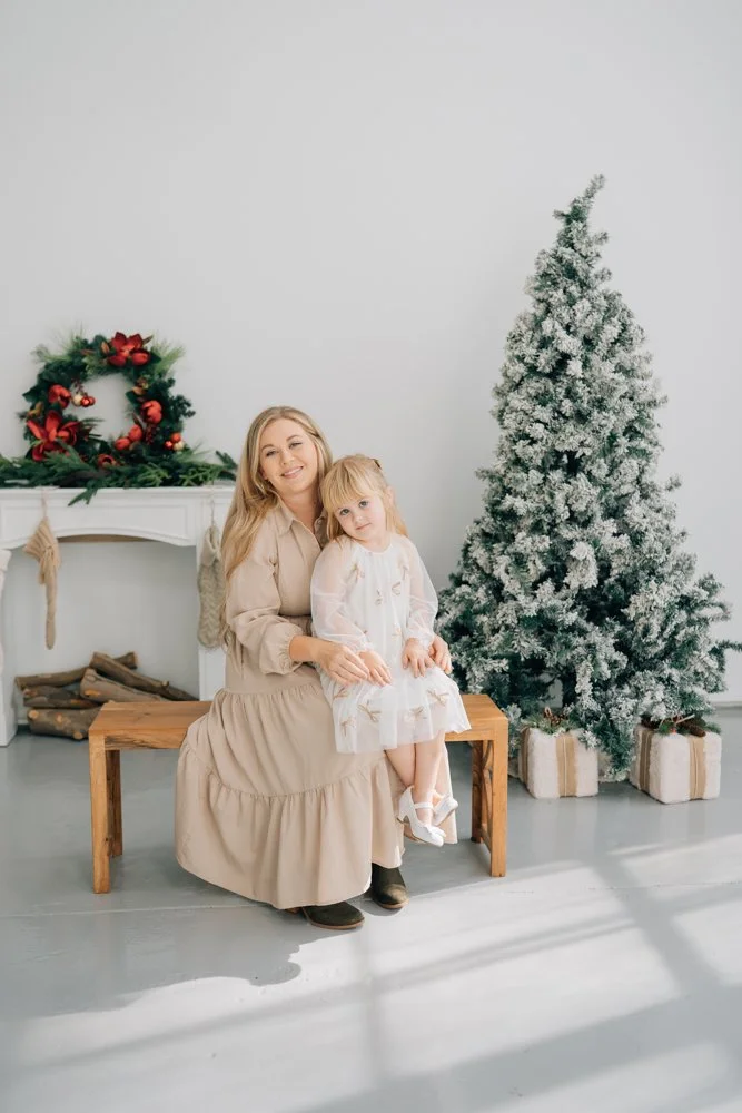 Best Studio Photographer for Christmas Minis in Greenville, SC